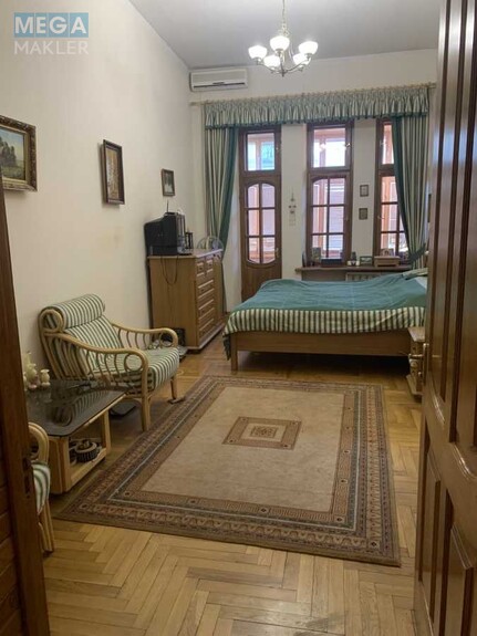 Оренда 3 кімнатної квартири, <a class="location-link" href="/kiev/" title="Недвижимость Київ">Київ</a>, <a class="location-link" href="/kiev/shevchenkovskij/" title="Недвижимость Шевченківський район">Шевченківський р-н</a>, Михайловский пер., 9-Б (изображение 4)