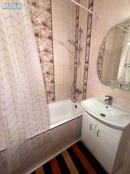 Оренда 2 кімнатної квартири, <a class="location-link" href="/kiev/" title="Недвижимость Київ">Київ</a>, <a class="location-link" href="/kiev/pecherskij/" title="Недвижимость Печерський район">Печерський р-н</a>, Старонаводницкая ул., 6 (изображение 11)