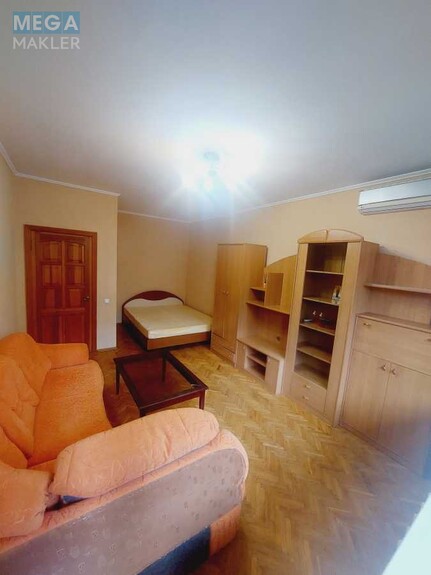 Оренда 1 кімнатної квартири, <a class="location-link" href="/kiev/" title="Недвижимость Київ">Київ</a>, <a class="location-link" href="/kiev/pecherskij/" title="Недвижимость Печерський район">Печерський р-н</a>, Василия Тютюнника ул., 22/26 (изображение 3)