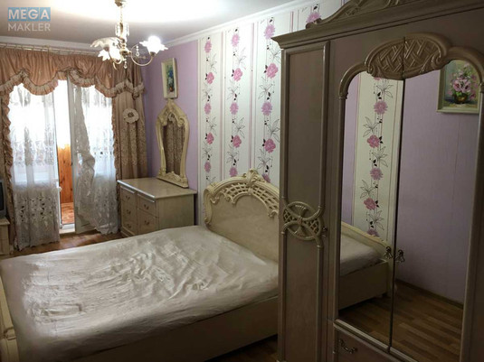 Оренда 2 кімнатної квартири, <a class="location-link" href="/kiev/" title="Недвижимость Київ">Київ</a>, <a class="location-link" href="/kiev/svyatoshinskij/" title="Недвижимость Святошинський район">Святошинський р-н</a>, Академика Королева просп., 12г (изображение 1)