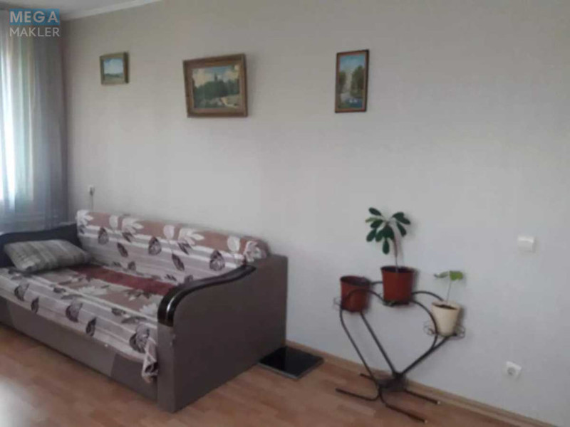Оренда 2 кімнатної квартири, <a class="location-link" href="/kiev/" title="Недвижимость Київ">Київ</a>, <a class="location-link" href="/kiev/solomenskij/" title="Недвижимость Солом'янський район">Солом'янський р-н</a>, Ушинского ул., 18 (изображение 1)