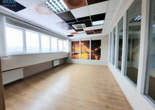 Оренда комерційної нерухомості, 367 кв.м, под офис