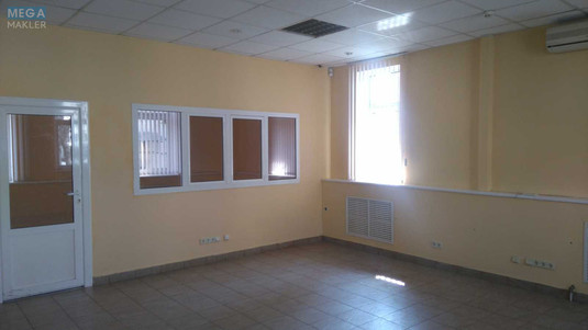 Оренда комерційної нерухомості, 224,30&nbsp;кв.м, под офис, <a class="location-link" href="/kiev/" title="Недвижимость Київ">Київ</a>, <a class="location-link" href="/kiev/solomenskij/" title="Недвижимость Солом'янський район">Солом'янський р-н</a>, Качалова ул., 5 (изображение 1)