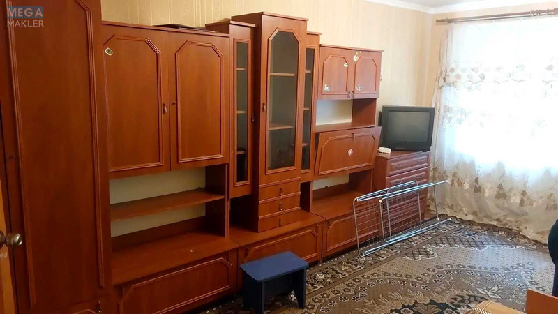 Оренда 2 кімнатної квартири, <a class="location-link" href="/kiev/" title="Недвижимость Київ">Київ</a>, <a class="location-link" href="/kiev/shevchenkovskij/" title="Недвижимость Шевченківський район">Шевченківський р-н</a>, Салютная ул., 25а (изображение 1)