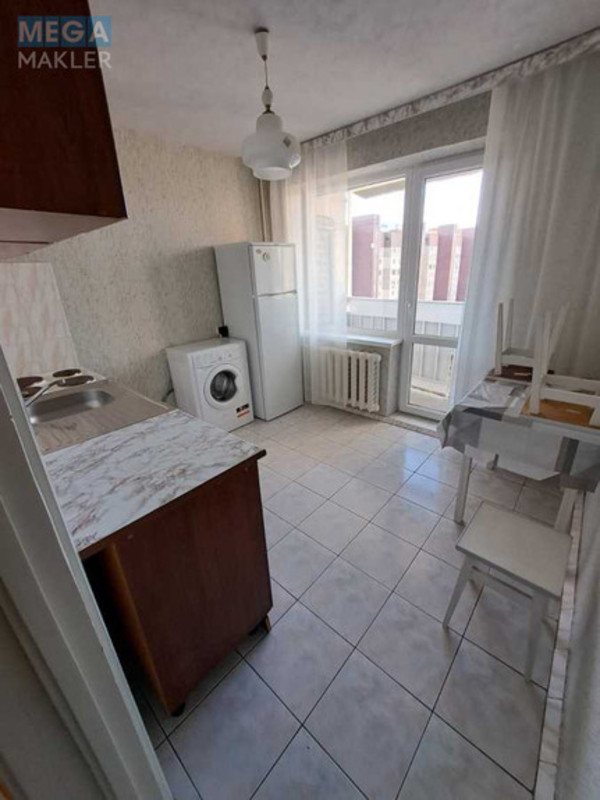 Оренда 1 кімнатної квартири, <a class="location-link" href="/kiev/" title="Недвижимость Київ">Київ</a>, <a class="location-link" href="/kiev/goloseevskij/" title="Недвижимость Голосіївський район">Голосіївський р-н</a>, Голосіївський просп., 11 (изображение 1)