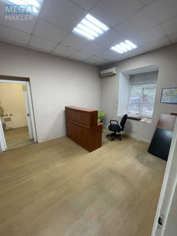 Оренда комерційної нерухомості, 51&nbsp;кв.м, под офис, <a class="location-link" href="/kiev/" title="Недвижимость Київ">Київ</a>, <a class="location-link" href="/kiev/goloseevskij/" title="Недвижимость Голосіївський район">Голосіївський р-н</a>, Саксаганского ул., 43 (изображение 1)