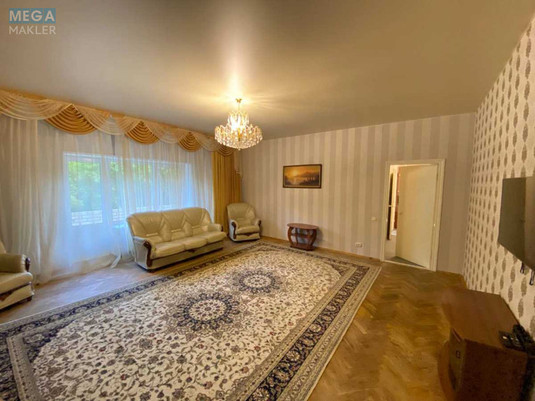 Продаж 3 кімнатної квартири (92/52/13), 1 пов. 9 пов. будинку, <a class="location-link" href="/kiev/" title="Недвижимость Київ">Київ</a>, <a class="location-link" href="/kiev/goloseevskij/" title="Недвижимость Голосіївський район">Голосіївський р-н</a>, Метрологическая ул., 14б (изображение 1)