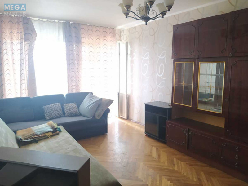 Оренда 1 кімнатної квартири, <a class="location-link" href="/kiev/" title="Недвижимость Київ">Київ</a>, <a class="location-link" href="/kiev/shevchenkovskij/" title="Недвижимость Шевченківський район">Шевченківський р-н</a>, Семьи Хохловых ул., 1 (изображение 1)