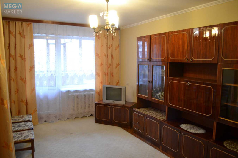 Оренда 2 кімнатної квартири, <a class="location-link" href="/kiev/" title="Недвижимость Київ">Київ</a>, <a class="location-link" href="/kiev/svyatoshinskij/" title="Недвижимость Святошинський район">Святошинський р-н</a>, Жолудева ул., 6в (изображение 1)