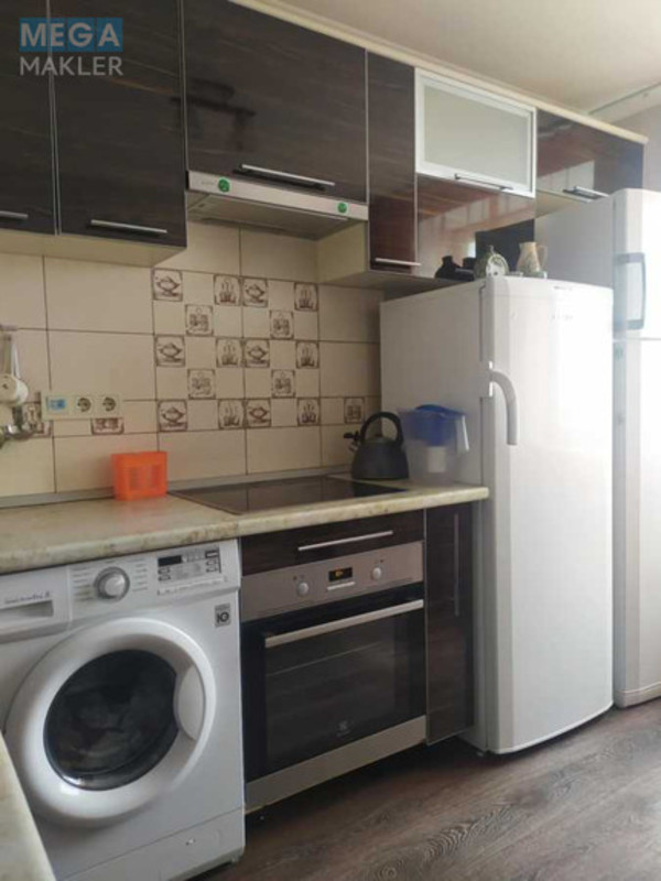Оренда 2 кімнатної квартири, <a class="location-link" href="/kharkov/" title="Недвижимость Харків">Харків</a>, <a class="location-link" href="/kharkov/ordzhonikidzevskij/" title="Недвижимость Індустріальний (Орджонікідзевський) район">Індустріальний (Орджонікідзевський) р-н</a>, Роганская, 89 (изображение 1)