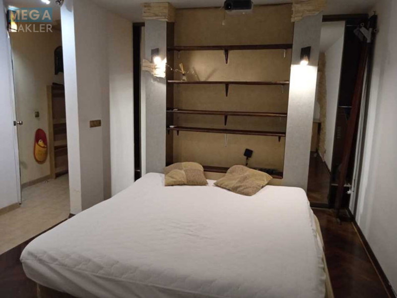 Оренда 1 кімнатної квартири, <a class="location-link" href="/kiev/" title="Недвижимость Київ">Київ</a>, <a class="location-link" href="/kiev/solomenskij/" title="Недвижимость Солом'янський район">Солом'янський р-н</a>, Братів Зерових вул., 2а (изображение 1)