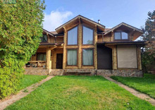 Продаж дома, 2&nbsp;поверху, 218&nbsp;кв.м, 5&nbsp;кімнат, ділянка 6&nbsp;соток