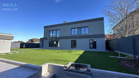 Продаж дома, 2&nbsp;поверху, 480&nbsp;кв.м, 6&nbsp;кімнат, ділянка 12&nbsp;соток, <a class="location-link" href="/gora/" title="Недвижимость Гора">Гора</a>, Квітнева, 1 (изображение 1)