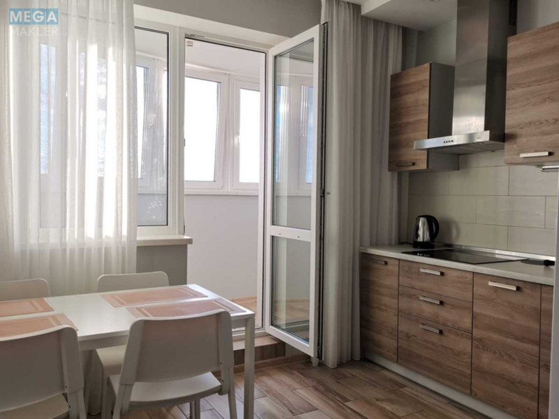 Оренда 1 кімнатної квартири, <a class="location-link" href="/kiev/" title="Недвижимость Київ">Київ</a>, <a class="location-link" href="/kiev/dneprovskij/" title="Недвижимость Дніпровський район">Дніпровський р-н</a>, Андрея Аболмасова ул., 7 (изображение 1)