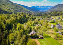 Продаж дома, 2 поверху, 2 200 кв.м, 40 кімнат, ділянка 330 соток