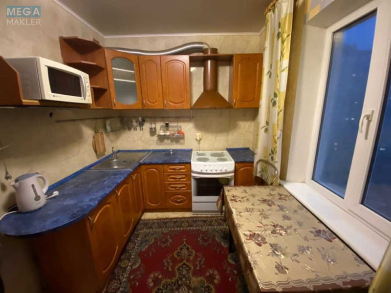 Оренда 1 кімнатної квартири, <a class="location-link" href="/kiev/" title="Недвижимость Київ">Київ</a>, <a class="location-link" href="/kiev/desnyanskij/" title="Недвижимость Деснянський район">Деснянський р-н</a>, Николая Лаврухина ул., 11 (изображение 1)
