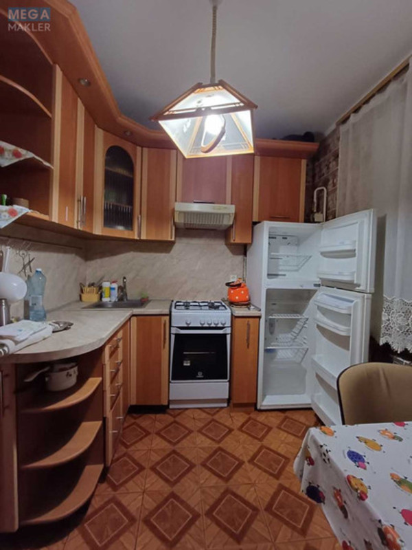 Продаж 2 кімнатної квартири (49/?/8), 5 пов. 5 пов. будинку, <a class="location-link" href="/glevaha/" title="Недвижимость Глеваха">Глеваха</a>, Ботанічна (изображение 1)