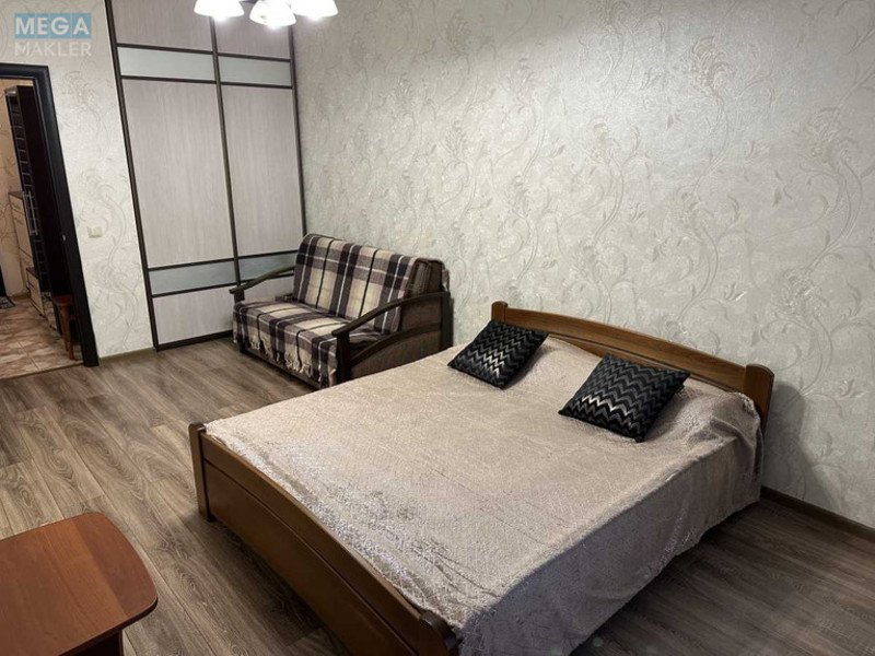 Оренда 1 кімнатної квартири, <a class="location-link" href="/kiev/" title="Недвижимость Київ">Київ</a>, <a class="location-link" href="/kiev/darnickij/" title="Недвижимость Дарницький район">Дарницький р-н</a>, Урловская ул., 23а (изображение 1)