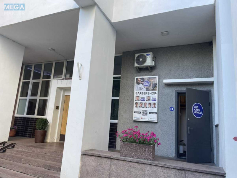 Продаж комерційної нерухомості, 64 кв.м, <a class="location-link" href="/kiev/" title="Недвижимость Київ">Київ</a>, <a class="location-link" href="/kiev/dneprovskij/" title="Недвижимость Дніпровський район">Дніпровський р-н</a>, Дарницкий бульв., 1 (изображение 1)