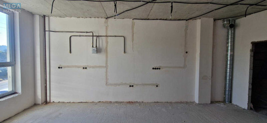 Новобудова, 4 поверхів, <a class="location-link" href="/odessa/" title="Недвижимость Одеса">Одеса</a>, <a class="location-link" href="/odessa/malinovskij/" title="Недвижимость Малиновський район">Малиновський р-н</a>, Малиновского, 129 (изображение 1)