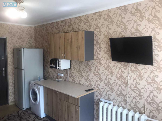 Продаж 7 кімнатної квартири (18/?/?), 4 пов. 5 пов. будинку, <a class="location-link" href="/kiev/" title="Недвижимость Київ">Київ</a>, <a class="location-link" href="/kiev/desnyanskij/" title="Недвижимость Деснянський район">Деснянський р-н</a>, Лісовий просп., 12Б (изображение 1)