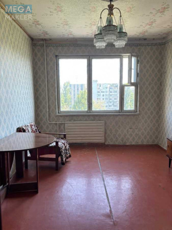 Продаж 3 кімнатної квартири (72/42/8), 8 пов. 12 пов. будинку, <a class="location-link" href="/kiev/" title="Недвижимость Київ">Київ</a>, <a class="location-link" href="/kiev/podolskij/" title="Недвижимость Подільський район">Подільський р-н</a>, Свободы просп., 24Б (изображение 1)