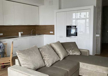 Продаж 2 кімнатної квартири (85/70/15), 23 пов. 24 пов. будинку