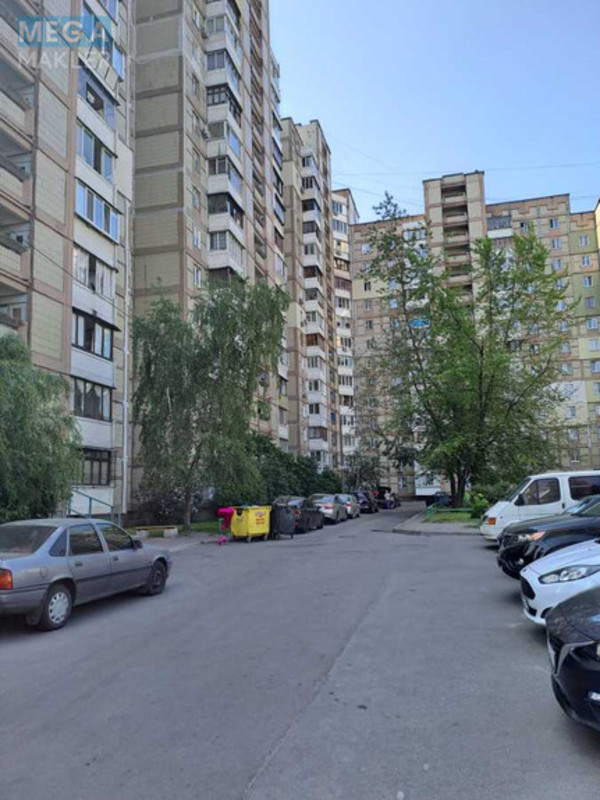 Продаж 4 кімнатної квартири (101/65/8), 12 пов. 15 пов. будинку, <a class="location-link" href="/kiev/" title="Недвижимость Київ">Київ</a>, <a class="location-link" href="/kiev/desnyanskij/" title="Недвижимость Деснянський район">Деснянський р-н</a>, Оноре Де Бальзака ул., 57 (изображение 1)