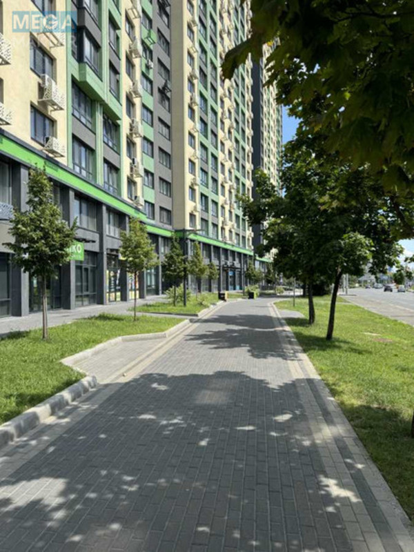 Продаж 3 кімнатної квартири (100/55/19), 23 пов. 24 пов. будинку, <a class="location-link" href="/kiev/" title="Недвижимость Київ">Київ</a>, <a class="location-link" href="/kiev/goloseevskij/" title="Недвижимость Голосіївський район">Голосіївський р-н</a>, Михаила Максимовича ул., 32а (изображение 1)