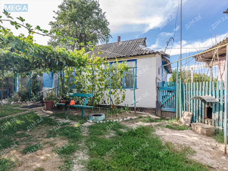 Продаж дома, 1&nbsp; поверх, 94&nbsp;кв.м, 4&nbsp;кімнати, ділянка 30&nbsp;соток, <a class="location-link" href="/poltava/" title="Недвижимость Полтава">Полтава</a>, <a class="location-link" href="/poltava/kievskij/" title="Недвижимость Київський район">Київський р-н</a>, Центральна, 1 (изображение 1)