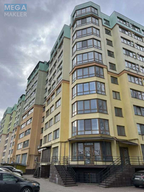 Продаж 2 кімнатної квартири (65/37/13), 10 пов. 10 пов. будинку, <a class="location-link" href="/ivano-frankovsk/" title="Недвижимость Івано-Франківськ">Івано-Франківськ</a>, Декабристів, 52 (изображение 1)