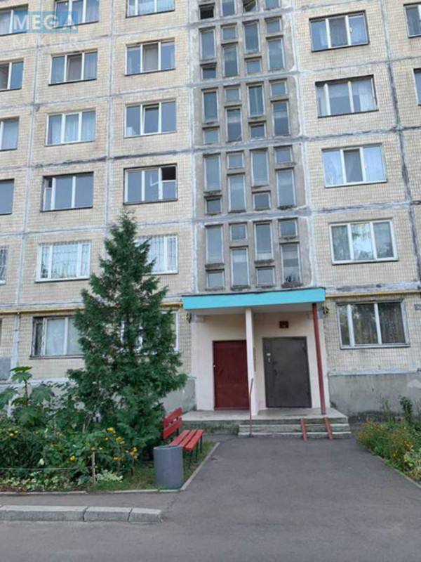 Продаж 3 кімнатної квартири (65/35/7), 1 пов. 9 пов. будинку, <a class="location-link" href="/kiev/" title="Недвижимость Київ">Київ</a>, <a class="location-link" href="/kiev/desnyanskij/" title="Недвижимость Деснянський район">Деснянський р-н</a>, Космонавта Волкова ул., 20а (изображение 1)