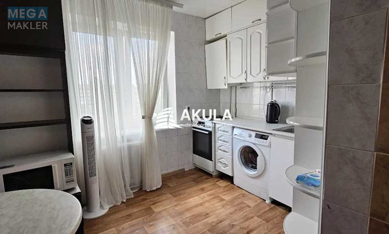 Продаж 3 кімнатної квартири (70/41/7), 9 пов. 9 пов. будинку, <a class="location-link" href="/kiev/" title="Недвижимость Київ">Київ</a>, <a class="location-link" href="/kiev/obolonskij/" title="Недвижимость Оболонський район">Оболонський р-н</a>, Оболонский пр-т (изображение 1)