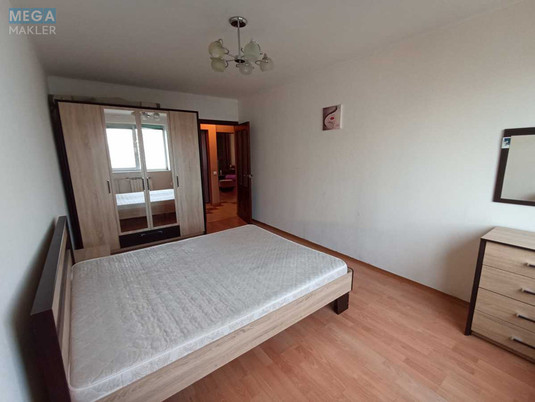 Оренда 3 кімнатної квартири, <a class="location-link" href="/kiev/" title="Недвижимость Київ">Київ</a>, <a class="location-link" href="/kiev/solomenskij/" title="Недвижимость Солом'янський район">Солом'янський р-н</a>, Митрополита Василя Липківського вул., 34 (изображение 1)