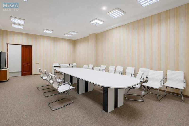 Продаж окремої будівлі/побудови, 927&nbsp;кв.м, <a class="location-link" href="/kiev/" title="Недвижимость Київ">Київ</a>, <a class="location-link" href="/kiev/pecherskij/" title="Недвижимость Печерський район">Печерський р-н</a>, Євгена Коновальця вул., 36б (изображение 1)