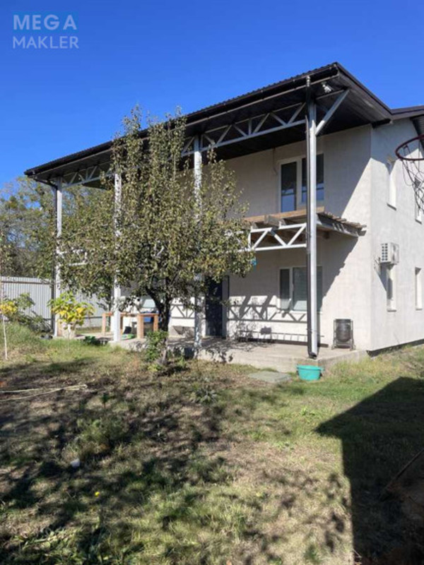 Продаж дома, 2 поверху, 178 кв.м, 4 кімнати, ділянка 6 соток, <a class="location-link" href="/rovzhy/" title="Недвижимость Ровжі">Ровжі</a>, Абрикосова (изображение 1)