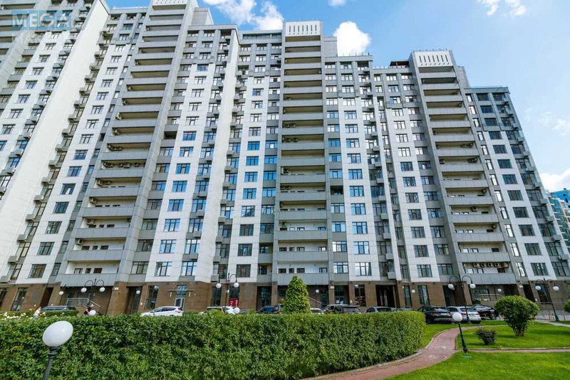 Продаж 3 кімнатної квартири (83/45/27), 2 пов. 20 пов. будинку, <a class="location-link" href="/kiev/" title="Недвижимость Київ">Київ</a>, <a class="location-link" href="/kiev/pecherskij/" title="Недвижимость Печерський район">Печерський р-н</a>, Драгомирова вул., 20 (изображение 1)