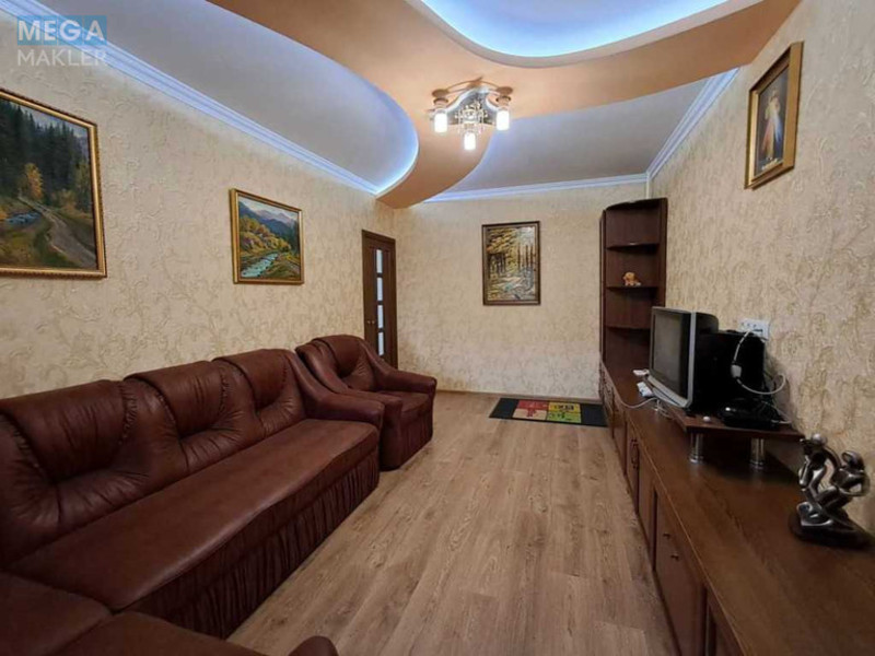 Продаж 3 кімнатної квартири (69/?/8), 6 пов. 9 пов. будинку, <a class="location-link" href="/vasilkov/" title="Недвижимость Васильків">Васильків</a>, Масив (изображение 1)