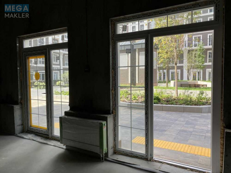 Продаж комерційної нерухомості, 42&nbsp;кв.м, под магазин, <a class="location-link" href="/kiev/" title="Недвижимость Київ">Київ</a>, <a class="location-link" href="/kiev/goloseevskij/" title="Недвижимость Голосіївський район">Голосіївський р-н</a>, Михайла Максимовича вул., 26 (изображение 1)