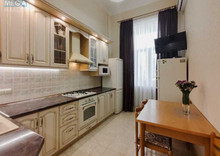 Продаж 3 кімнатної квартири (90/56/10), 4 пов. 6 пов. будинку