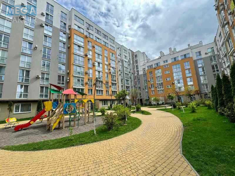 Продаж 3 кімнатної квартири (92/40/35), 3 пов. 6 пов. будинку, <a class="location-link" href="/vasilkov/" title="Недвижимость Васильків">Васильків</a>, Декабристів, 153 (изображение 1)