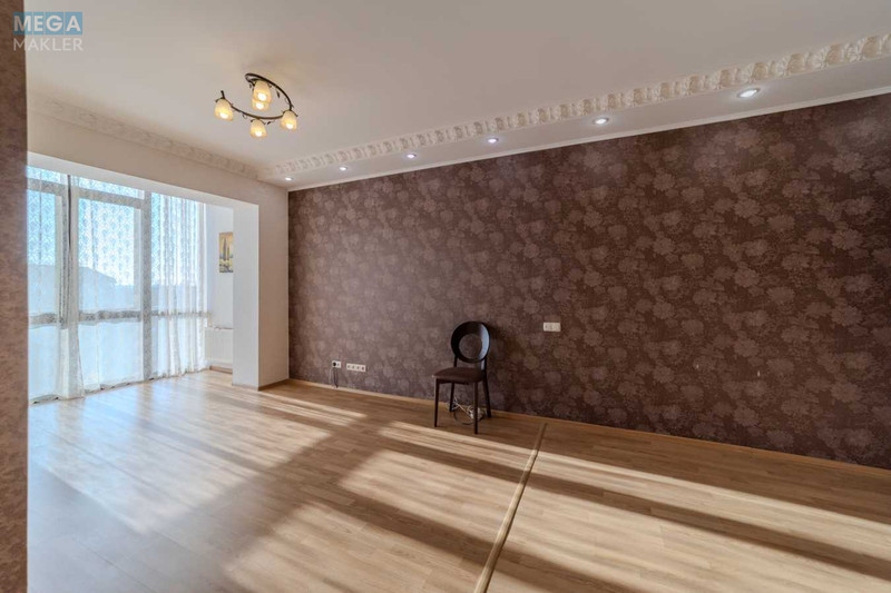 Продаж 6 кімнатної квартири (182/100/8), 5 пов. 6 пов. будинку, <a class="location-link" href="/sofievskaya-borshagovka/" title="Недвижимость Софіївська Борщагівка">Софіївська Борщагівка</a>, Південна, 15 (изображение 1)