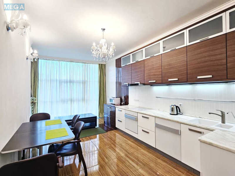 Оренда 2 кімнатної квартири, <a class="location-link" href="/kiev/" title="Недвижимость Київ">Київ</a>, <a class="location-link" href="/kiev/pecherskij/" title="Недвижимость Печерський район">Печерський р-н</a>, Звіринецька вул., 59 (изображение 1)