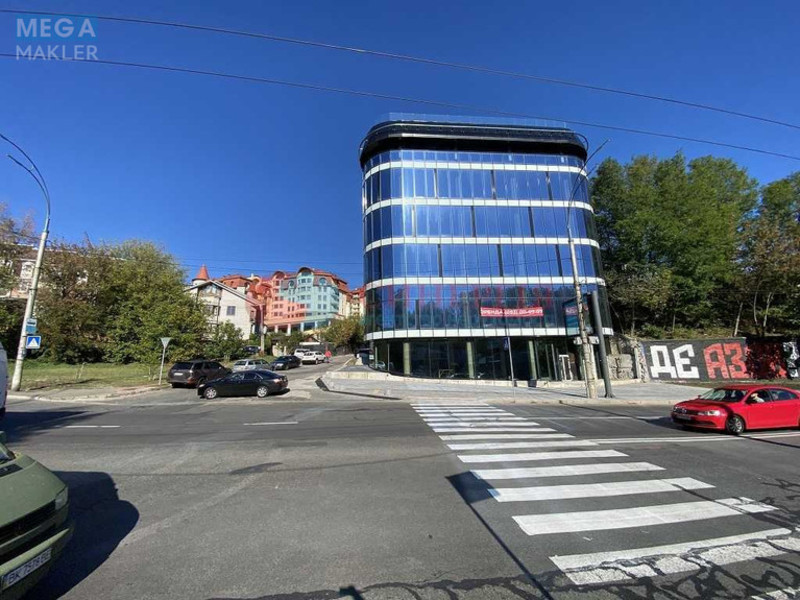Оренда окремої будівлі/побудови, 350 кв.м, <a class="location-link" href="/kiev/" title="Недвижимость Київ">Київ</a>, <a class="location-link" href="/kiev/solomenskij/" title="Недвижимость Солом'янський район">Солом'янський р-н</a>, Протасів Яр вул., 10 (изображение 1)