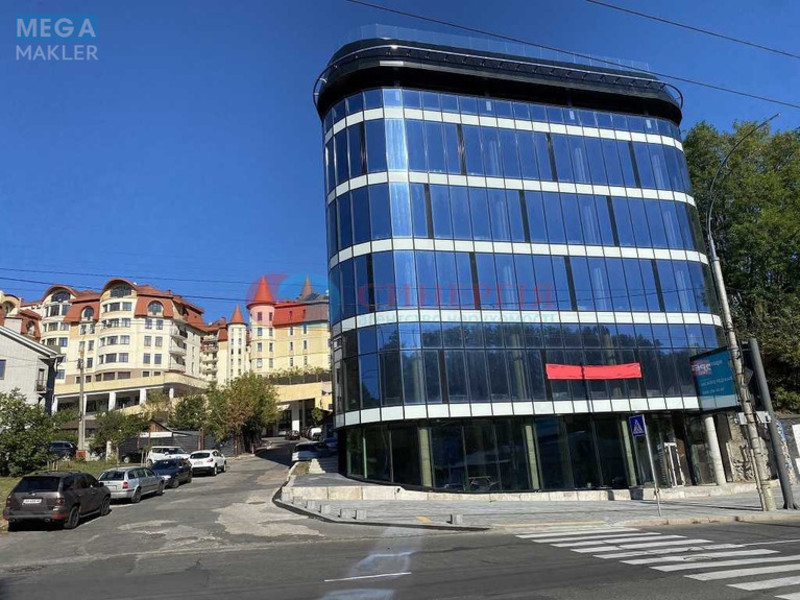 Оренда окремої будівлі/побудови, 350 кв.м, <a class="location-link" href="/kiev/" title="Недвижимость Київ">Київ</a>, <a class="location-link" href="/kiev/solomenskij/" title="Недвижимость Солом'янський район">Солом'янський р-н</a>, Протасів Яр вул., 10 (изображение 1)
