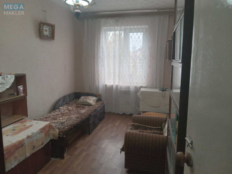 Оренда кімнати (підселення), <a class="location-link" href="/kiev/" title="Недвижимость Київ">Київ</a>, <a class="location-link" href="/kiev/svyatoshinskij/" title="Недвижимость Святошинський район">Святошинський р-н</a>, Симиренка вул., 5 (изображение 1)
