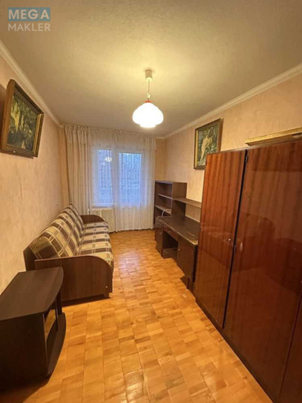 Оренда 2 кімнатної квартири, <a class="location-link" href="/kiev/" title="Недвижимость Київ">Київ</a>, <a class="location-link" href="/kiev/dneprovskij/" title="Недвижимость Дніпровський район">Дніпровський р-н</a>, Дарницкий бульв., 4 (изображение 1)
