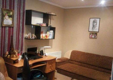 Продаж 1 кімнатної квартири (44/25/8), 8 пов. 10 пов. будинку