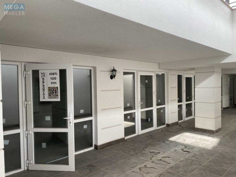 Продаж комерційної нерухомості, 20&nbsp;кв.м, под магазин, <a class="location-link" href="/kiev/" title="Недвижимость Київ">Київ</a>, <a class="location-link" href="/kiev/goloseevskij/" title="Недвижимость Голосіївський район">Голосіївський р-н</a>, Михайла Максимовича вул., 24В (изображение 1)