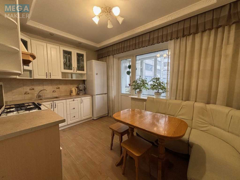 Продаж 3 кімнатної квартири (90/49/11), 2 пов. 10 пов. будинку, <a class="location-link" href="/kiev/" title="Недвижимость Київ">Київ</a>, <a class="location-link" href="/kiev/darnickij/" title="Недвижимость Дарницький район">Дарницький р-н</a>, Бориса Гмирі вул., 13 (изображение 1)